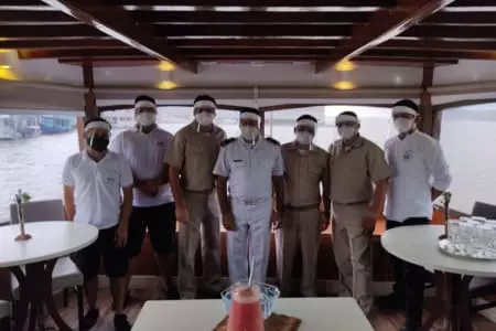 M/V Desafio - Restaurante & Tripulação