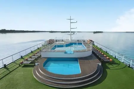 Grand Amazon Expedition -Deck Superior - Piscinas Frente